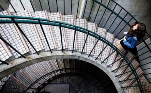 Que signifie rêver de rampe d'escalier ?