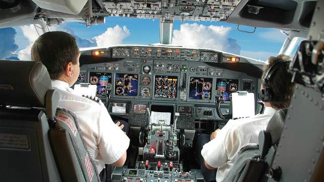 Que signifie rêver de piloter un avion ?